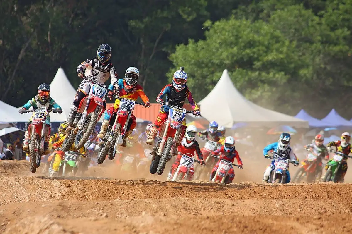 In dirt biking, you want the lightest motocross helmet. A lot of motocross racers racing on dirt track.